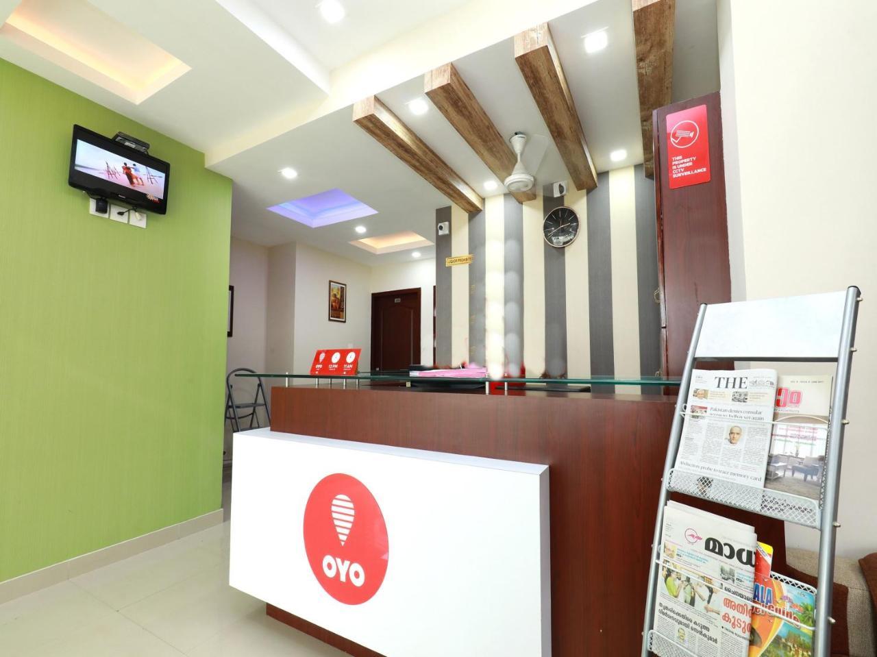 Oyo 6728 Almas Residency Hotel Kochi Екстериор снимка