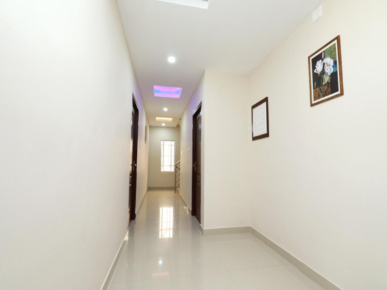 Oyo 6728 Almas Residency Hotel Kochi Екстериор снимка